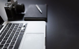 皇冠体育登录入口-库里呼吁球迷做好自我隔离：让我们一起战胜病毒